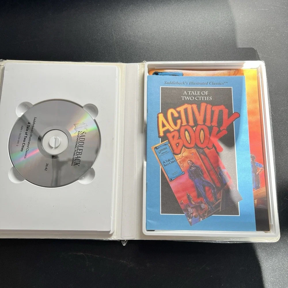 A Tale Of Two Cities Audio CD‎ With Workbook And Graphic Book